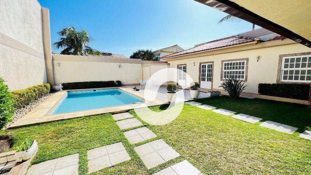 Casa à venda com 5 quartos, 518m² - Camboinhas,Niterói