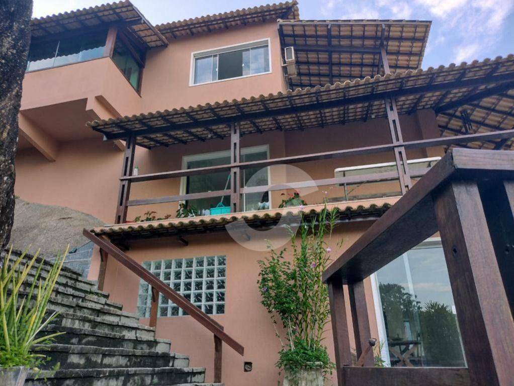 Casa à venda com 5 quartos, 330m² - Itacoatiara,Niterói
