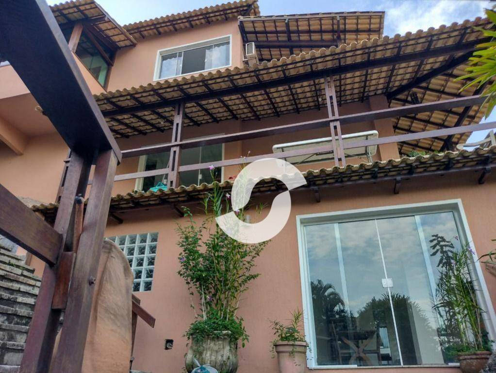  - Casa com 5 dormitórios à venda, 330 m² por R$ 1.964.600,00 - Itacoatiara - Niterói/RJ