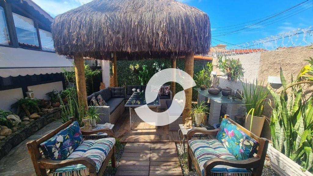 Casa à venda com 5 quartos, 195m² - Piratininga,Niterói