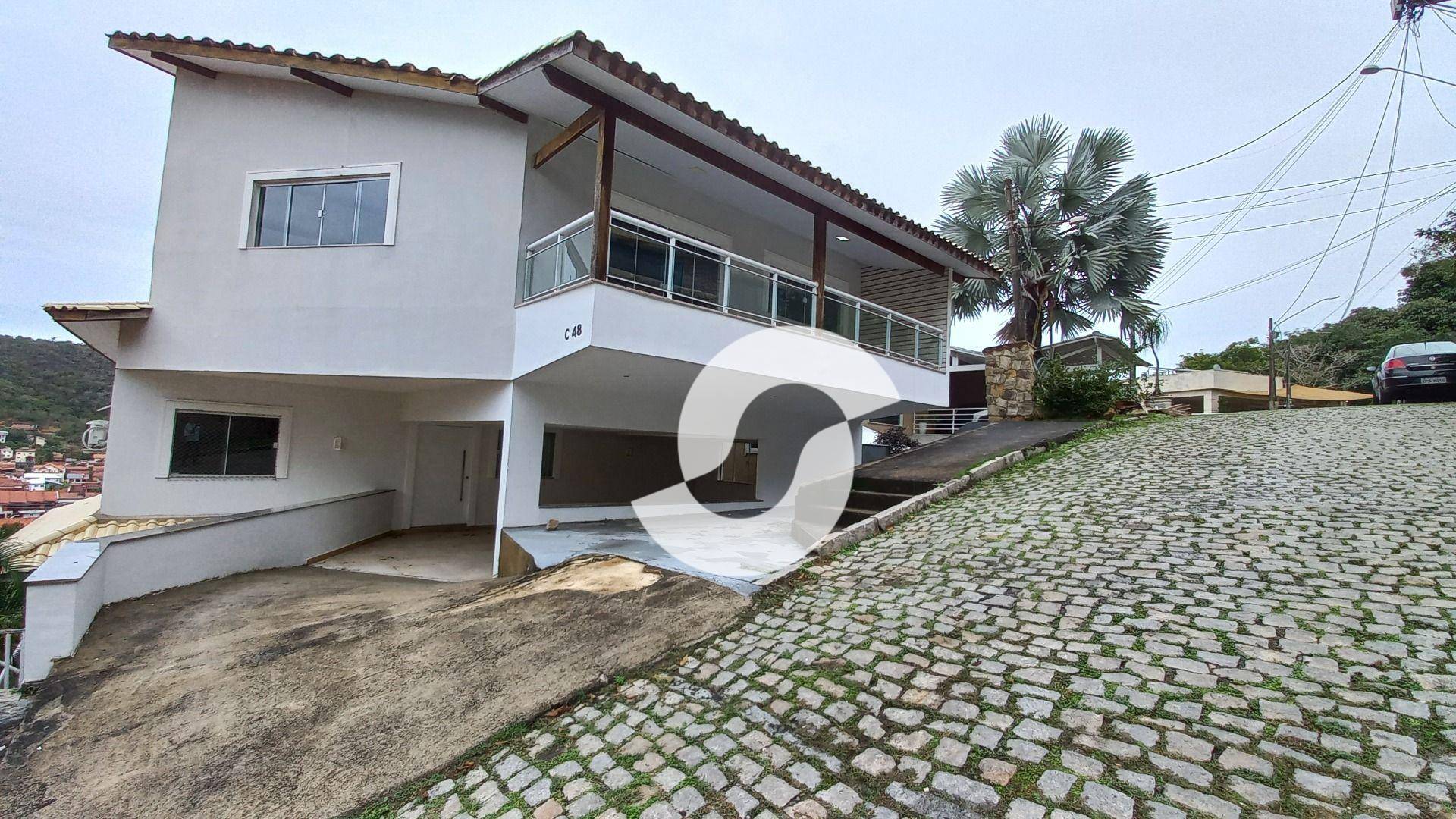 Casa à venda com 4 quartos, 500m² - Piratininga,Niterói
