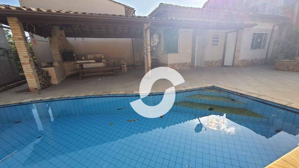 Casa à venda com 3 quartos, 204m² - Várzea das Moças,Niterói