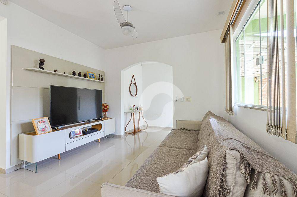 Casa à venda com 5 quartos, 260m² - Piratininga,Niterói