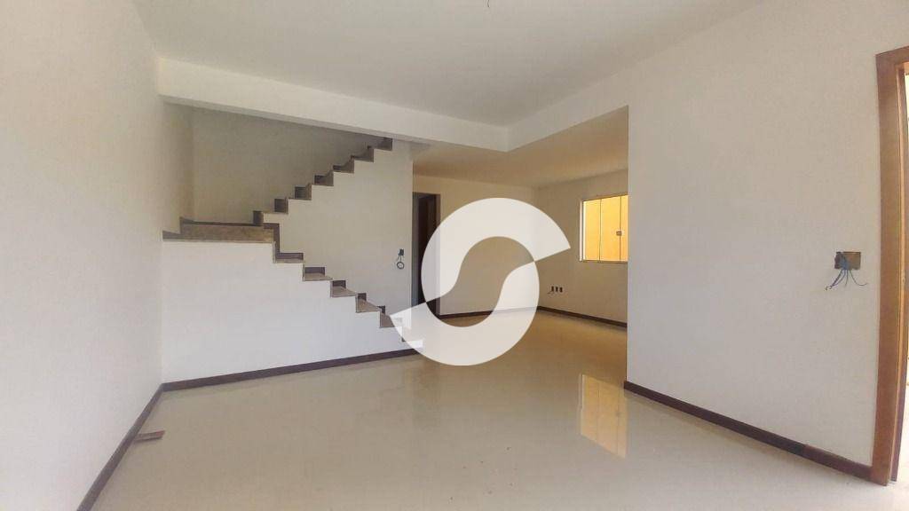 Casa à venda com 3 quartos, 185m² - Itaipu,Niterói