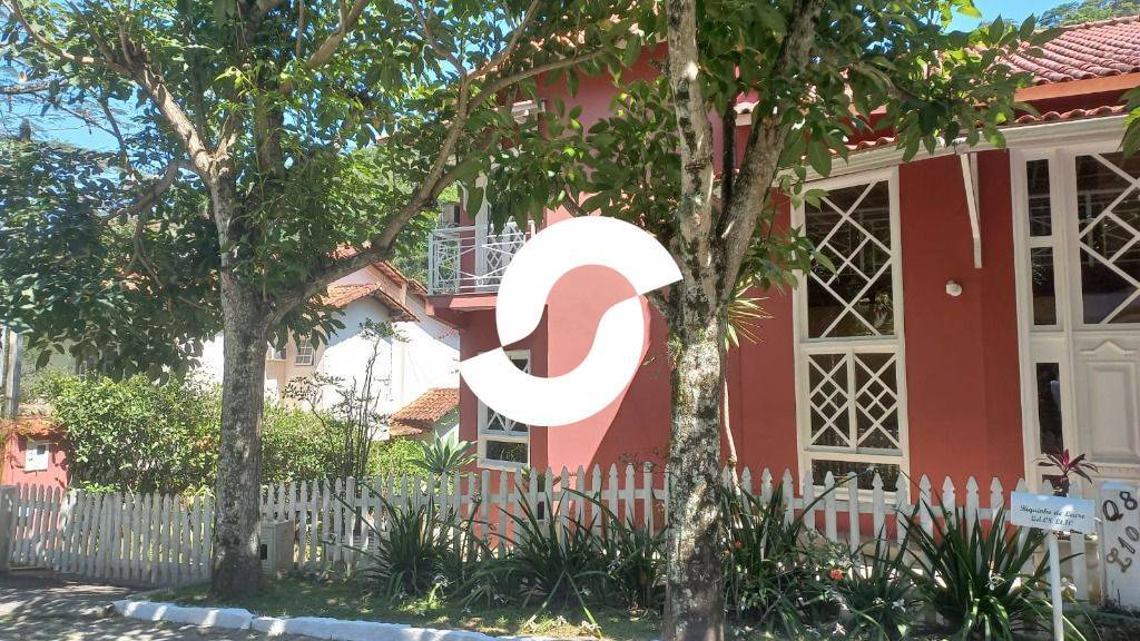 Casa à venda com 4 quartos, 350m² - Itaipu,Niterói