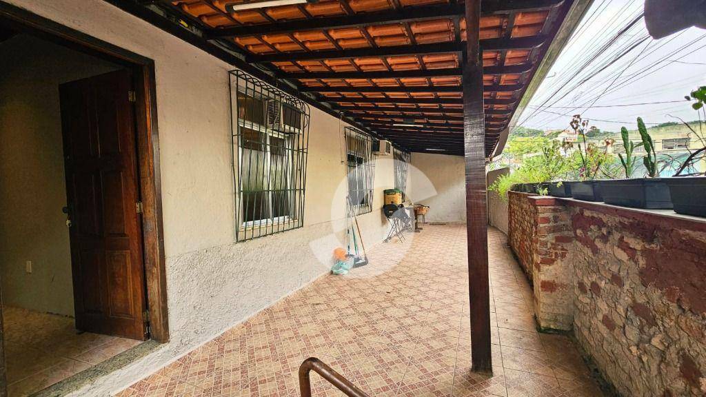 Casa à venda com 3 quartos, 75m² - Fátima,Niterói