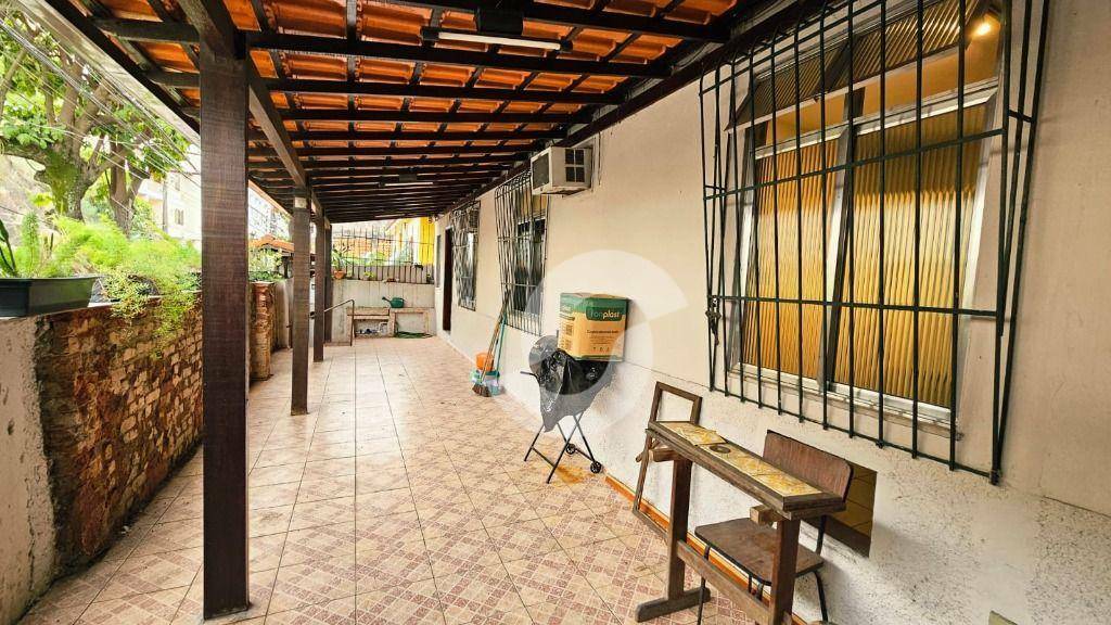 Casa à venda com 3 quartos, 75m² - Fátima,Niterói
