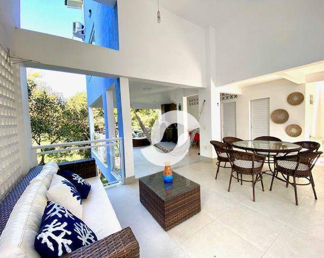  - Casa moderna com 3 quartos, 3 suítes e lazer completo em condomínio