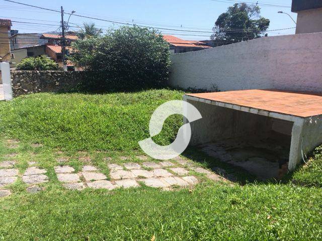  - Casa com 3 dormitórios à venda, 400 m² por R$ 1.300.000,00 - Piratininga - Niterói/RJ