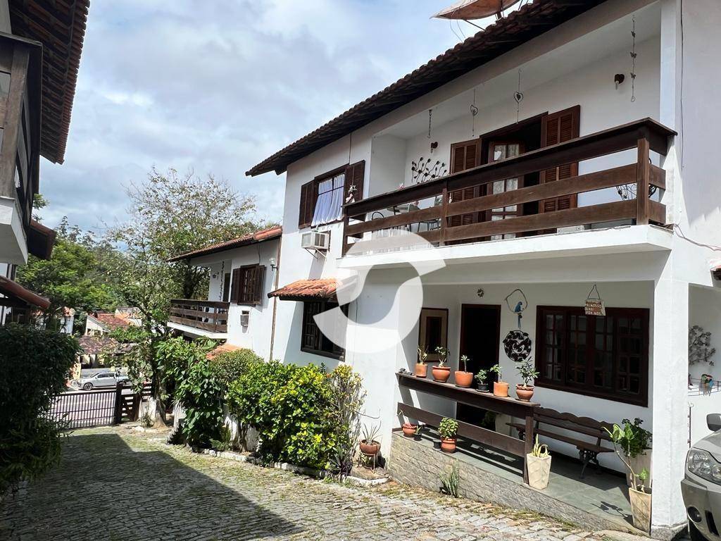 Casa à venda com 4 quartos, 174m² - Maria Paula,Niterói
