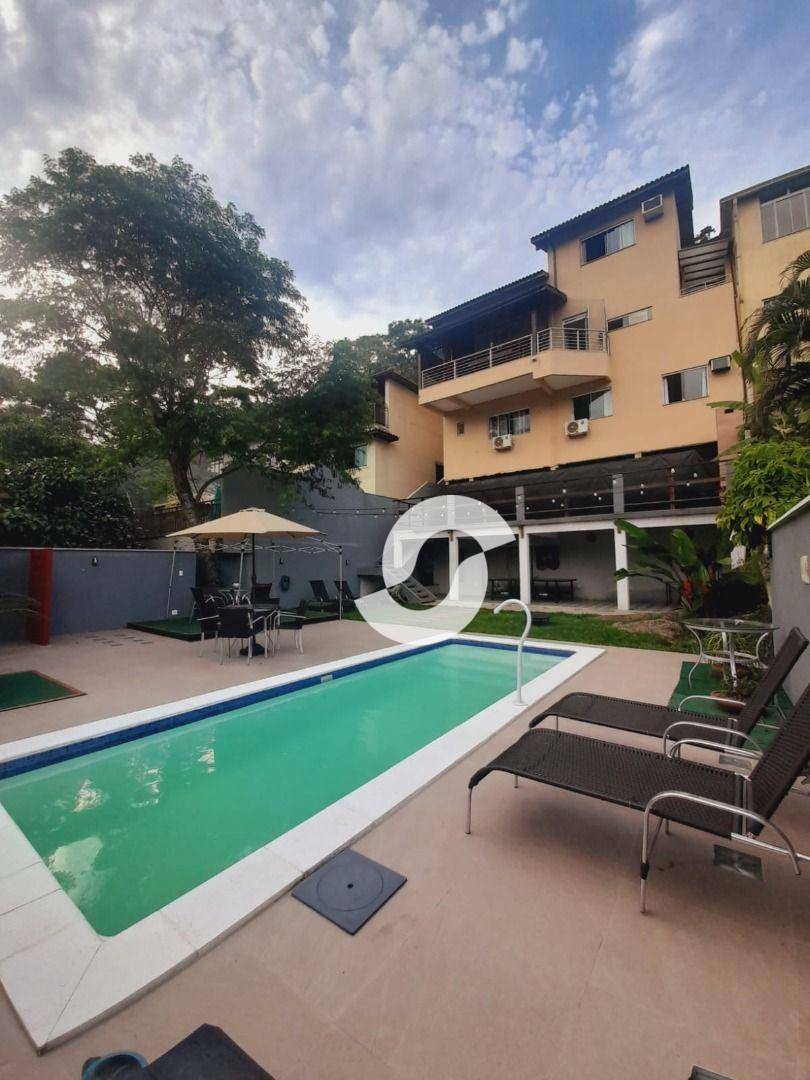 Casa à venda com 4 quartos, 545m² - São Francisco,Niterói