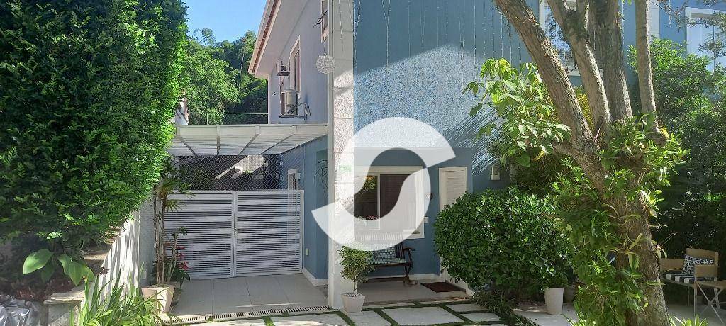 Casa à venda com 4 quartos, 140m² - Pendotiba,Niterói