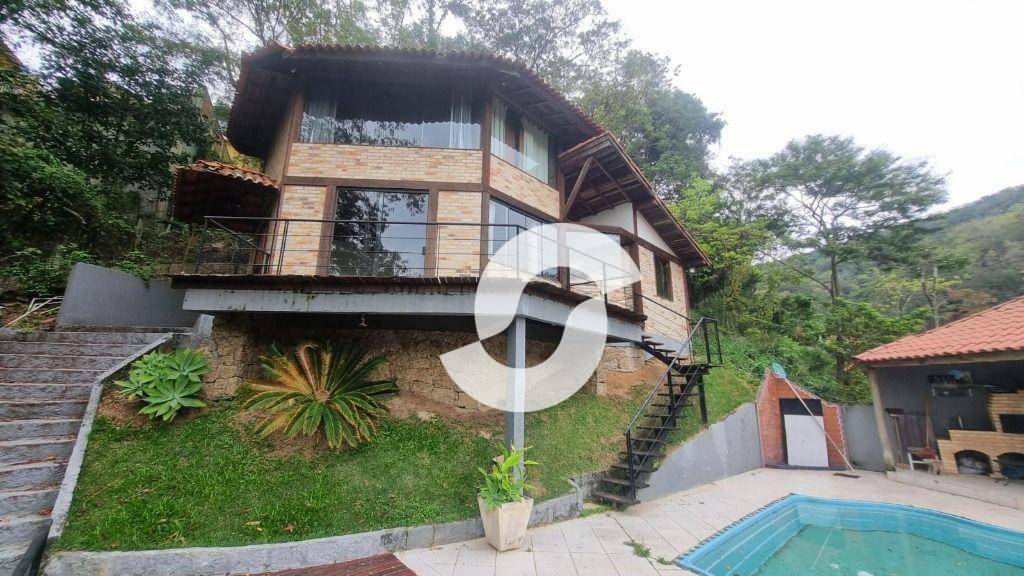 Casa à venda com 4 quartos, 450m² - Itaipu,Niterói