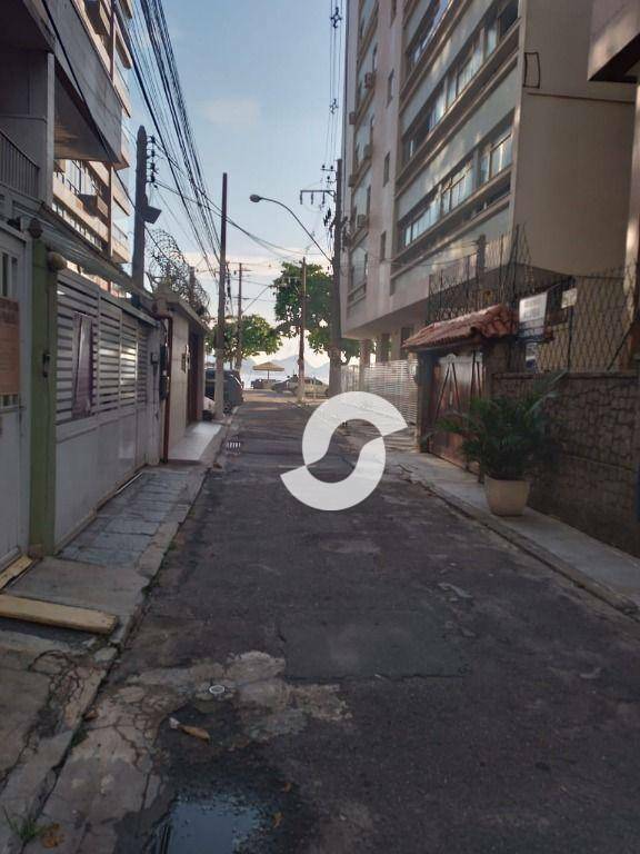 Casa à venda com 3 quartos, 360m² - Icaraí,Niterói