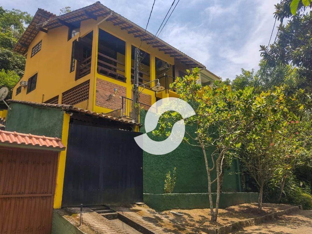 Casa à venda com 2 quartos, 134m² - Mata Paca,Niterói
