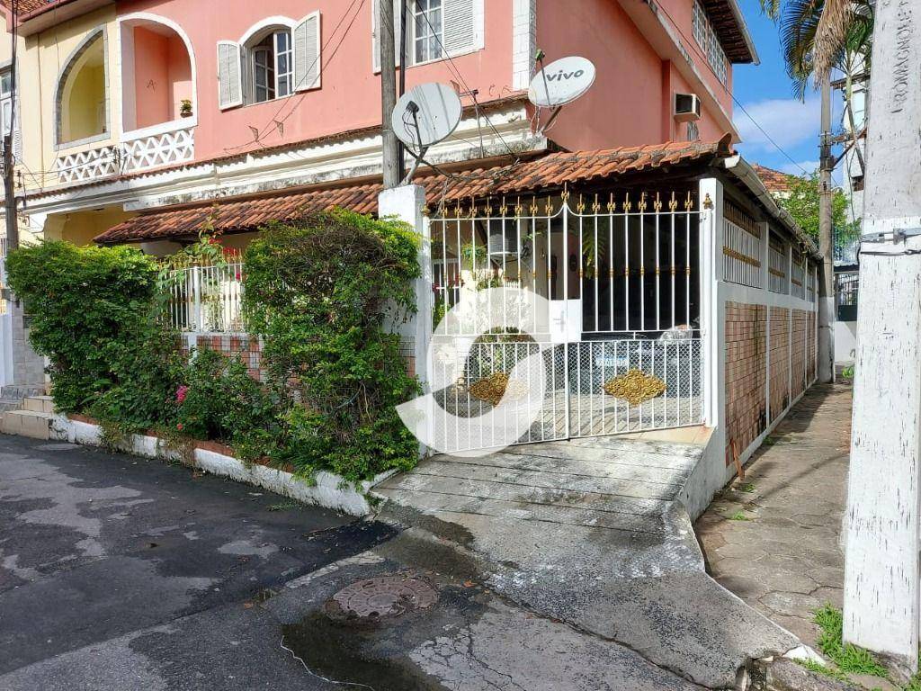 Casa à venda com 3 quartos, 220m² - Ponta D Areia,Niterói