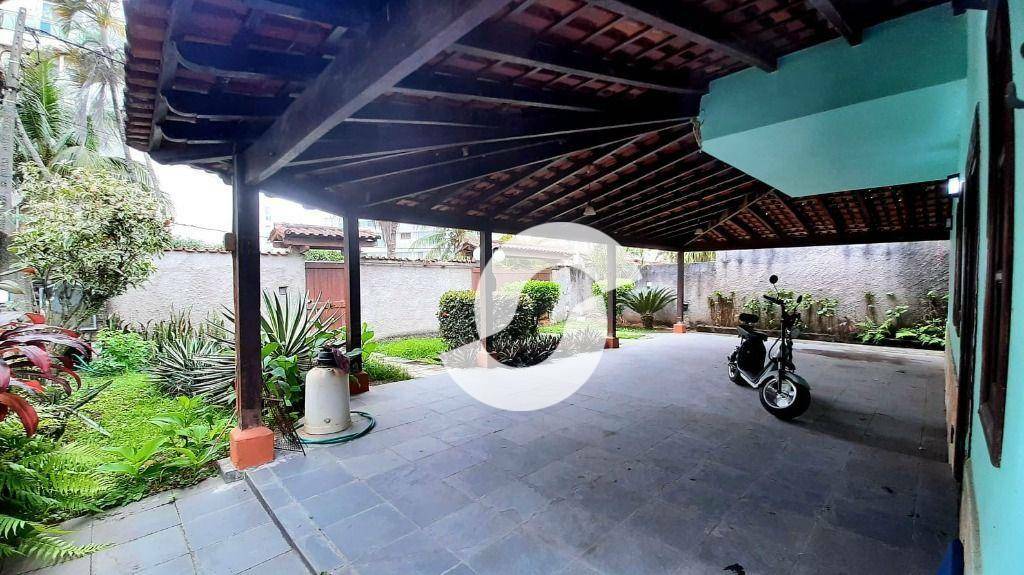 Casa à venda com 5 quartos, 403m² - Camboinhas,Niterói