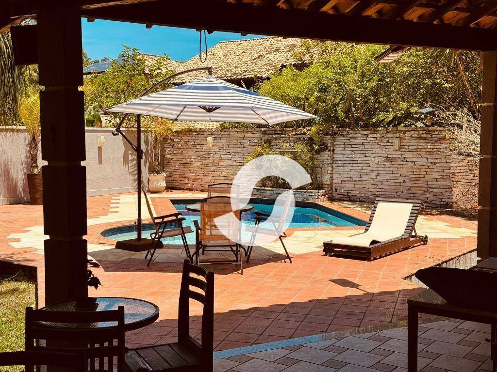 Casa à venda com 4 quartos, 429m² - Piratininga,Niterói