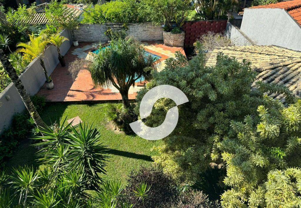 Casa à venda com 4 quartos, 429m² - Piratininga,Niterói