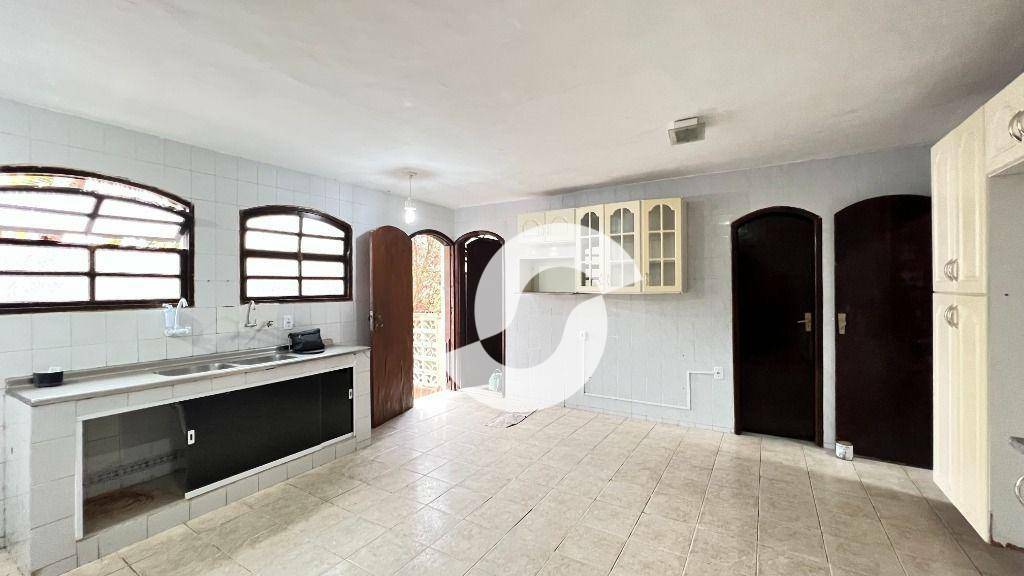Casa à venda com 5 quartos, 325m² - Camboinhas,Niterói