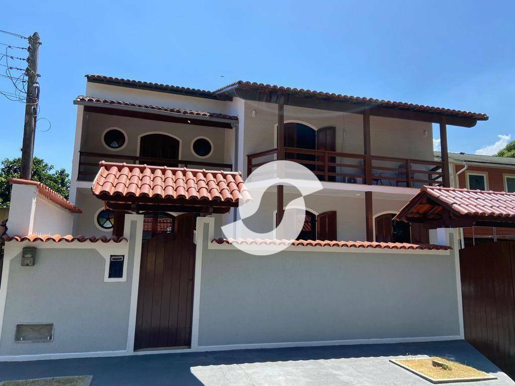 Casa à venda com 5 quartos, 345m² - Itaipu,Niterói