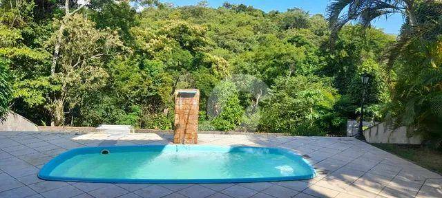 Casa à venda com 4 quartos, 300m² - Sape,Niterói