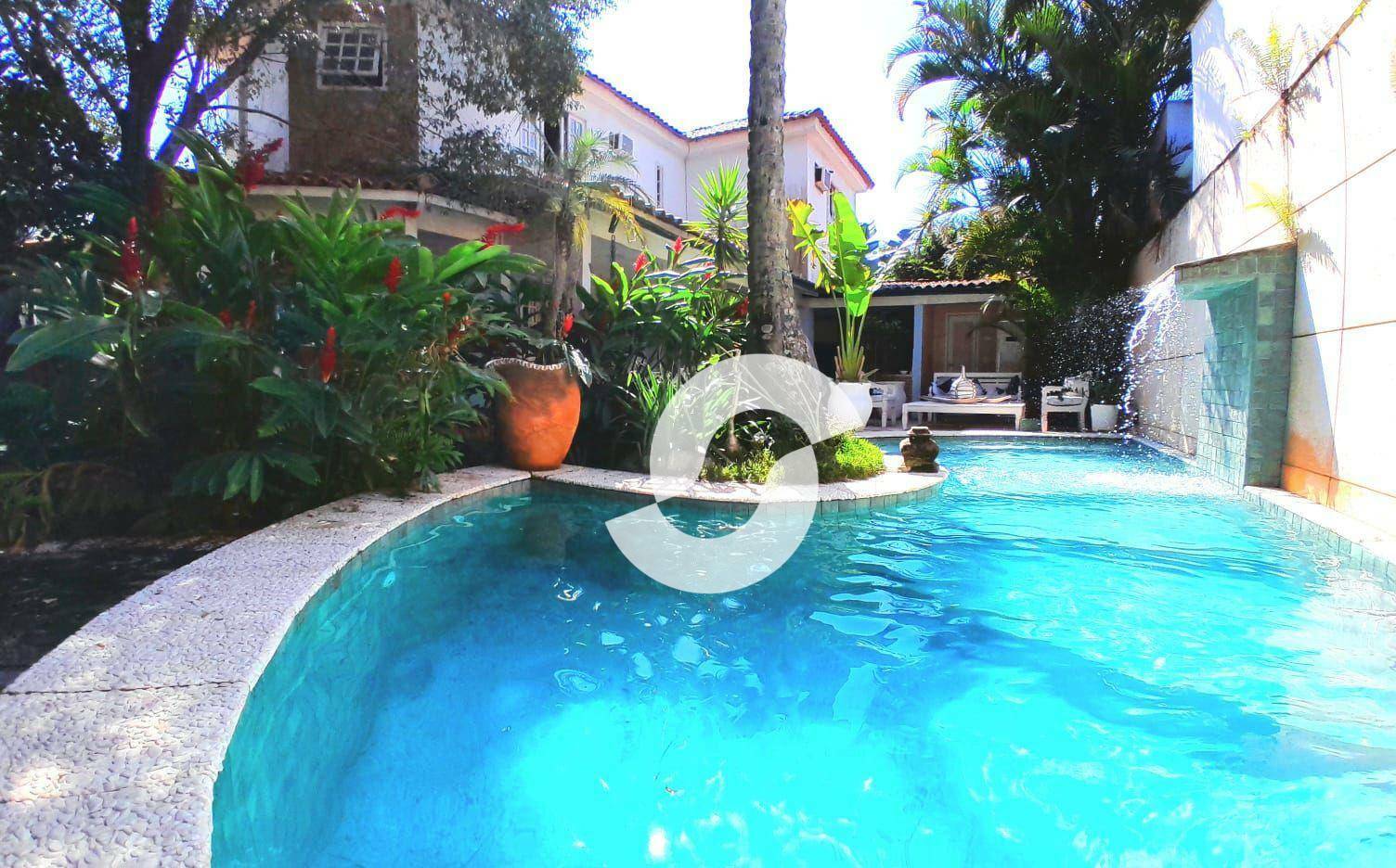  - Casa com 3 dormitórios à venda, 246 m² por R$ 900.000,00 - Maravista - Niterói/RJ