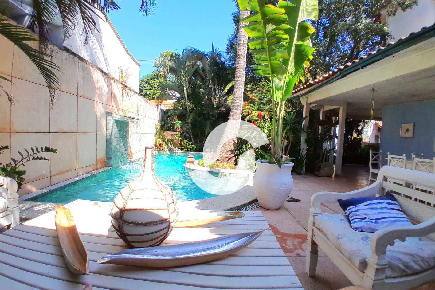 Casa à venda com 3 quartos, 246m² - Maravista,Niterói