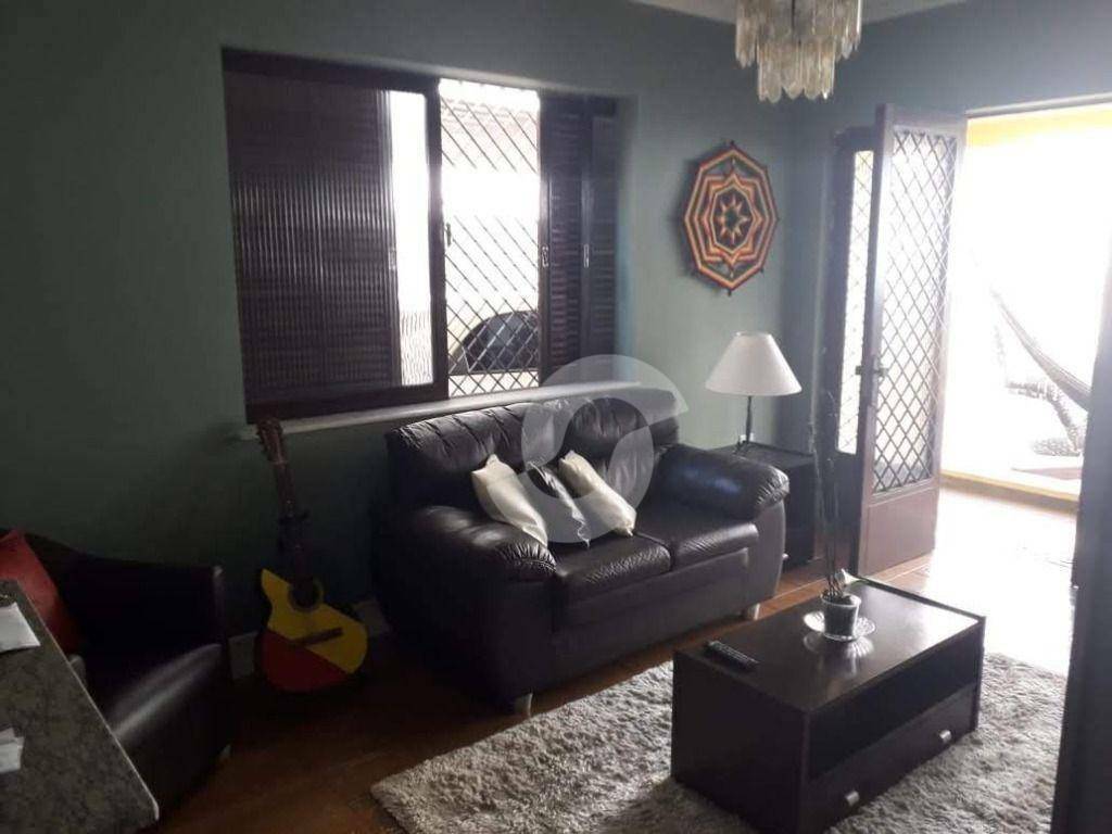 Casa à venda com 3 quartos, 249m² - Icaraí,Niterói