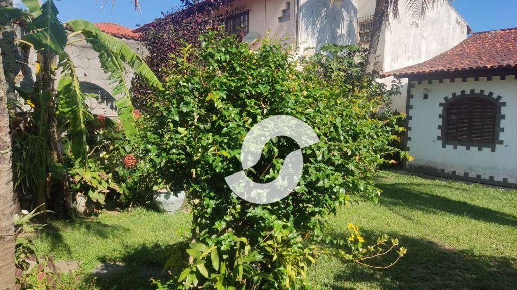  - Casa com 3 dormitórios à venda, 80 m² por R$ 650.000,00 - Itaipu - Niterói/RJ
