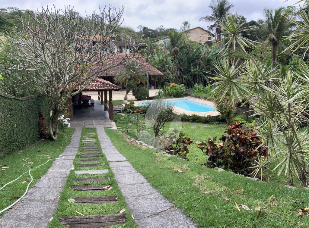 Casa à venda com 3 quartos, 739m² - Vila Progresso,Niterói