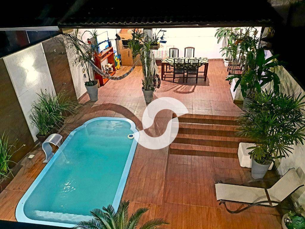 Casa à venda com 3 quartos, 280m² - Cafubá,Niterói