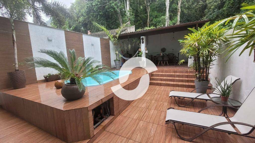 Casa à venda com 3 quartos, 280m² - Cafubá,Niterói