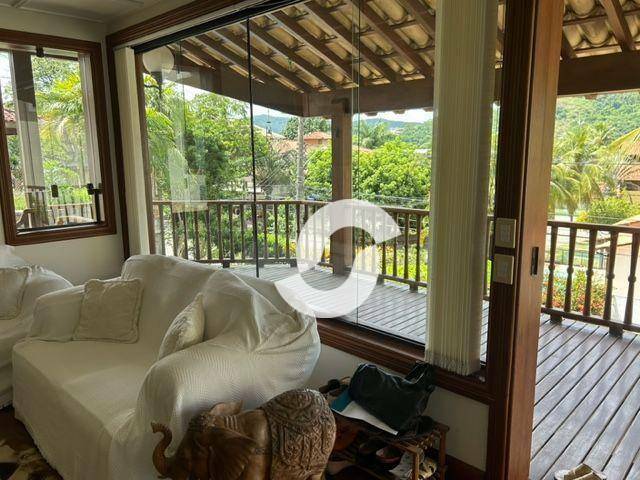 Casa à venda com 5 quartos, 550m² - Piratininga,Niterói