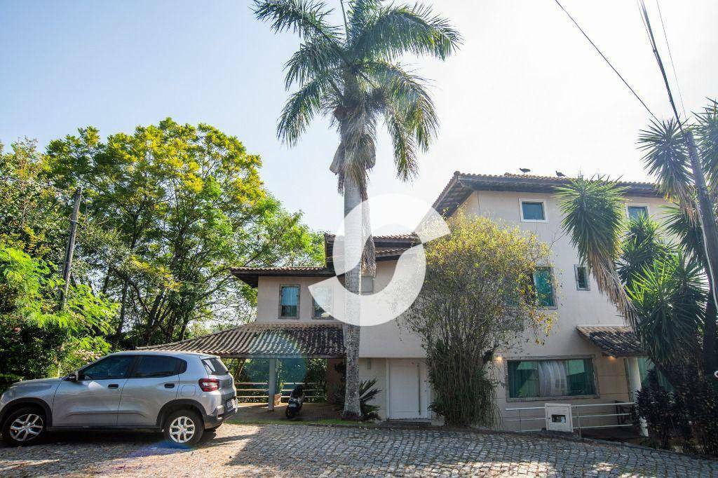  - Excelente casa em coondomínio!!!