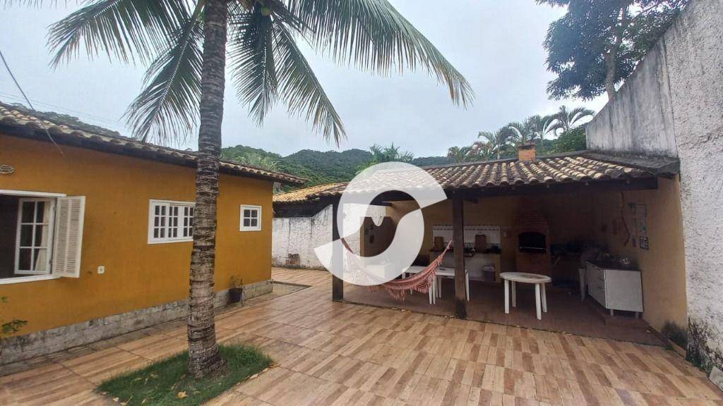 Casa à venda com 4 quartos, 450m² - Maravista,Niterói
