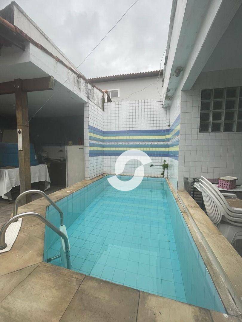Casa à venda com 3 quartos, 249m² - São Francisco,Niterói