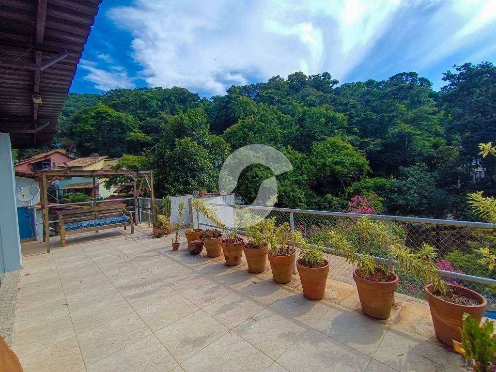  - Casa com 5 dormitórios à venda, 300 m² por R$ 1.400.000,00 - Itaipu - Niterói/RJ