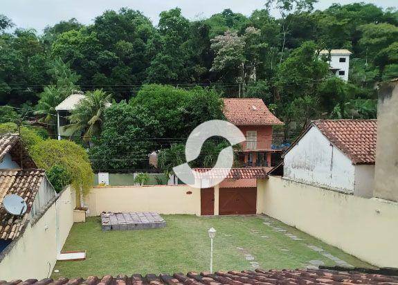 Casa à venda com 3 quartos, 200m² - Maravista,Niterói
