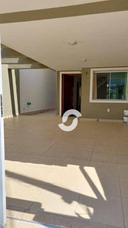 Casa à venda com 3 quartos, 158m² - Piratininga,Niterói