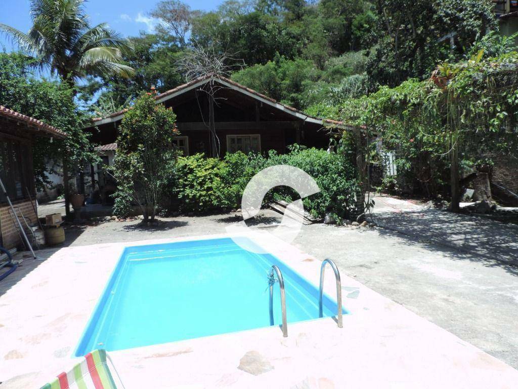 Casa à venda com 3 quartos, 225m² - Itaipu,Niterói