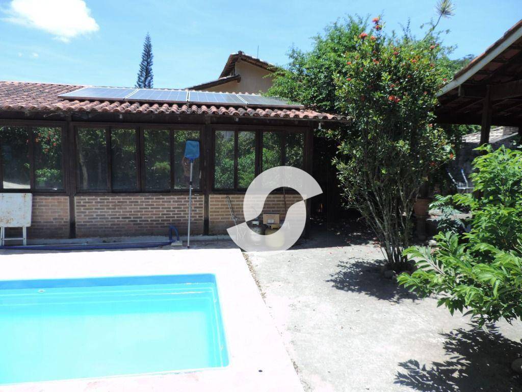 Casa à venda com 3 quartos, 225m² - Itaipu,Niterói
