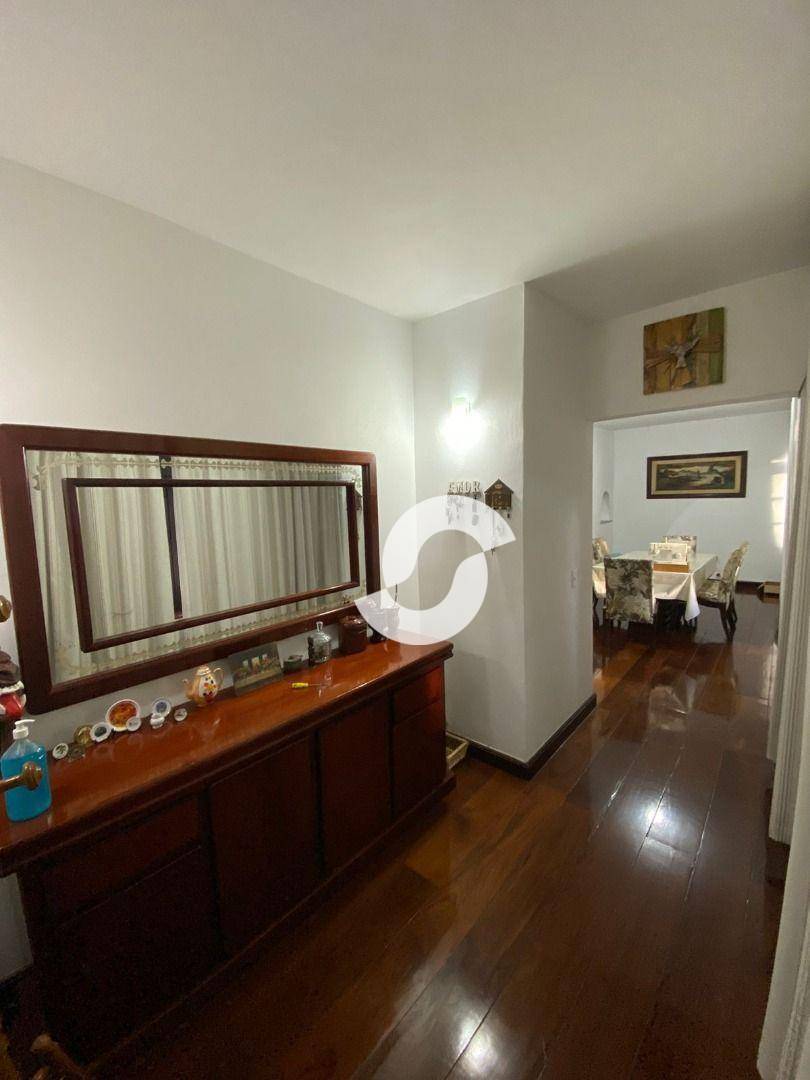 Casa à venda com 3 quartos, 200m² - Fonseca,Niterói