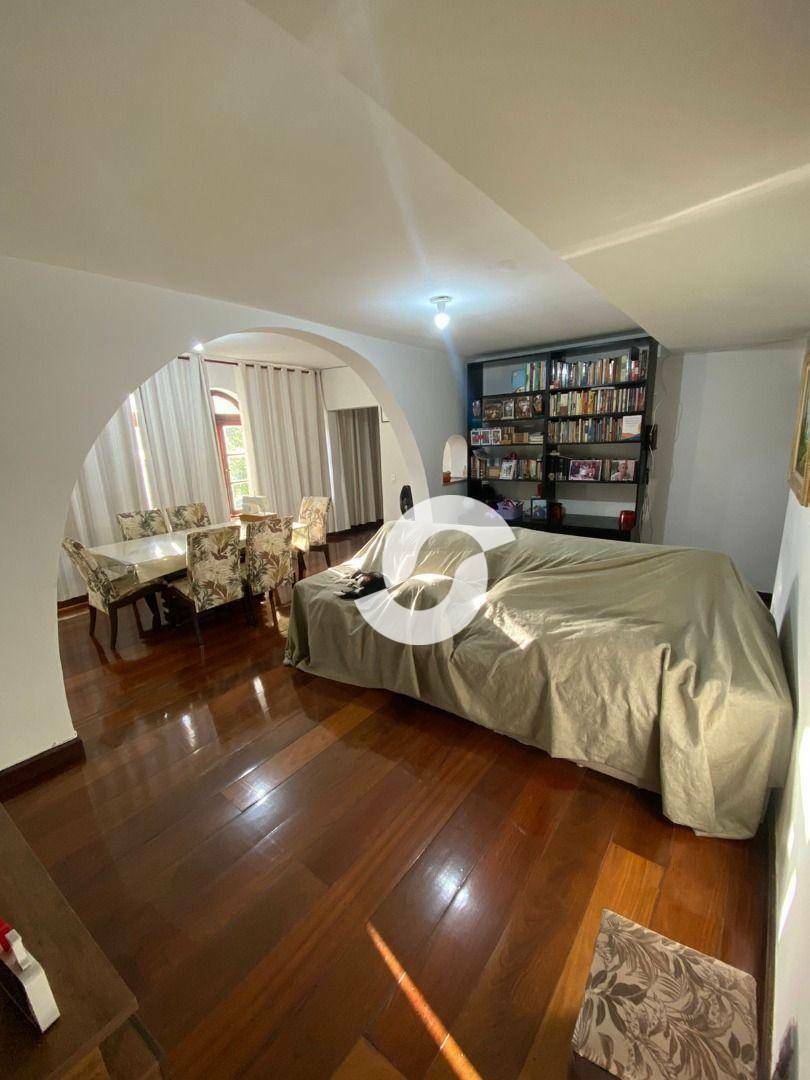 Casa à venda com 3 quartos, 200m² - Fonseca,Niterói