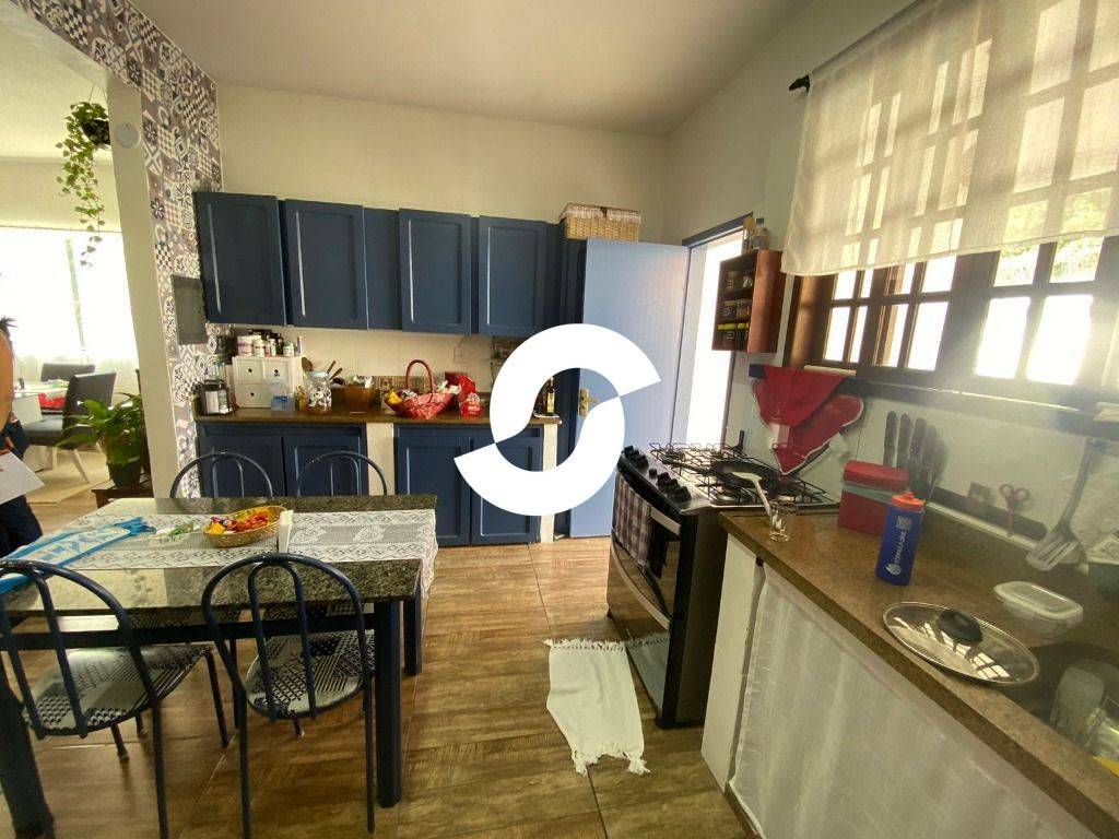 Casa à venda com 3 quartos, 200m² - Piratininga,Niterói