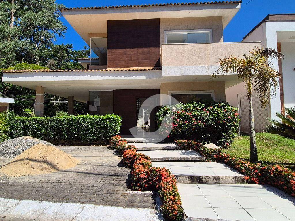 Casa à venda com 3 quartos, 169m² - Pendotiba,Niterói