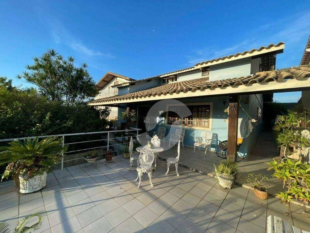 Casa à venda com 5 quartos, 207m² - Badu,Niterói