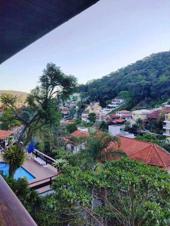 Casa à venda com 3 quartos, 183m² - Itaipu,Niterói