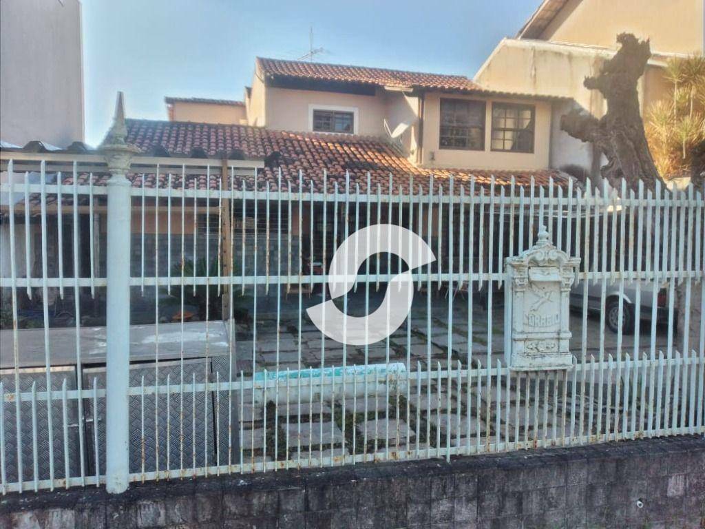 Casa à venda com 4 quartos, 263m² - Maralegre,Niterói