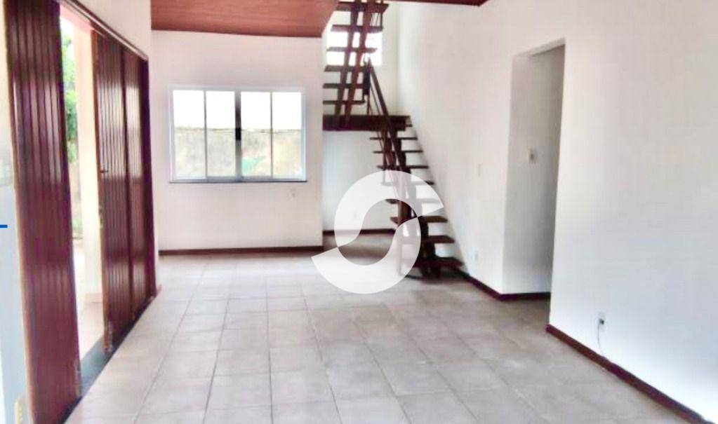 Casa à venda com 3 quartos, 720m² - Piratininga,Niterói